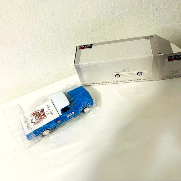 Vintage Limited Edition Die Cast Metal 1967 Chevrolet Pickup Blue Collectible - Picture 7 of 8